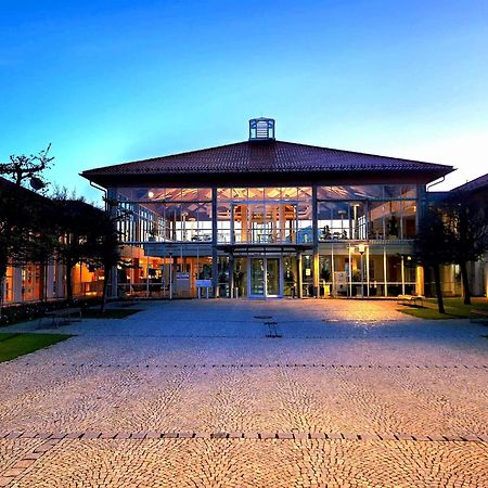 Sportschule Oberhaching Hotell Exteriör bild