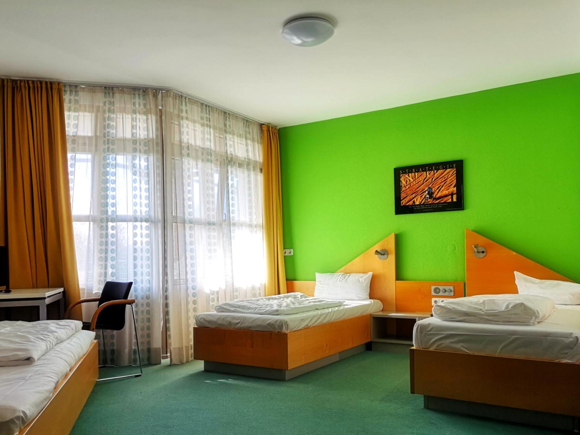 Sportschule Oberhaching Hotell Exteriör bild