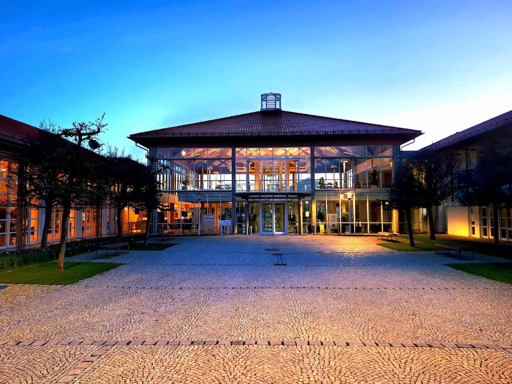 Sportschule Oberhaching Hotell Exteriör bild